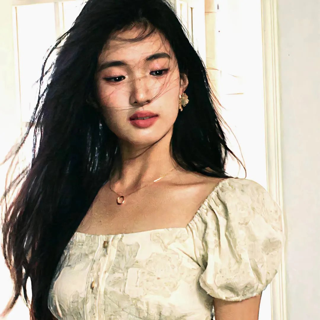 隔壁的吸血鬼美眉